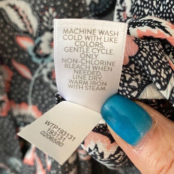 J. Jill XS NWT Sheer Black Floral Button Rayon Flowy Relaxed Tunic - Picture 9 of 11